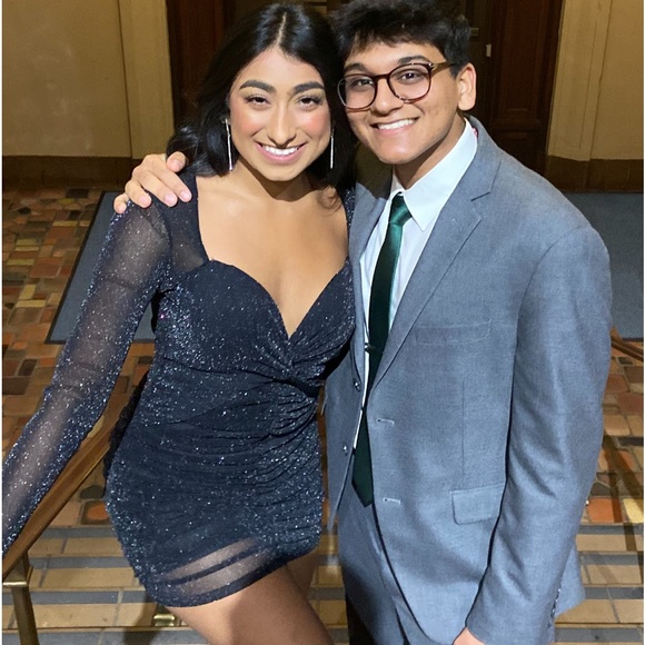 Black sparkly ruched dress - Picture 1 of 3